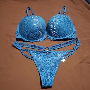 Victoria's Secret Rhinestones Teal Very Sexy Lace Bra & Thong Set NWT 34DD, L